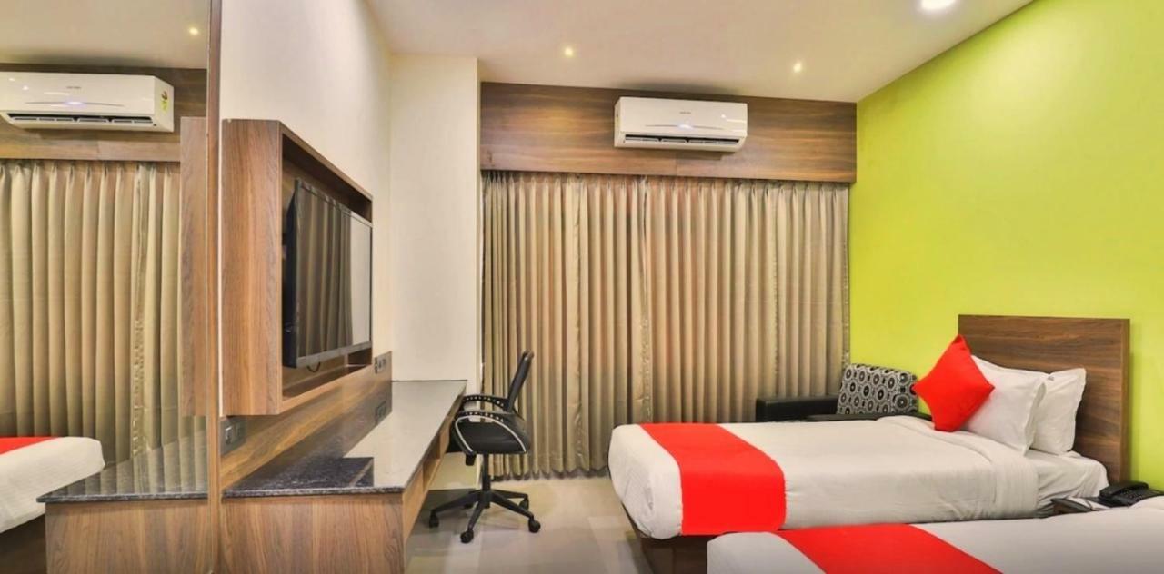 Genx Surat By 1589 Hotels Palsana  Esterno foto